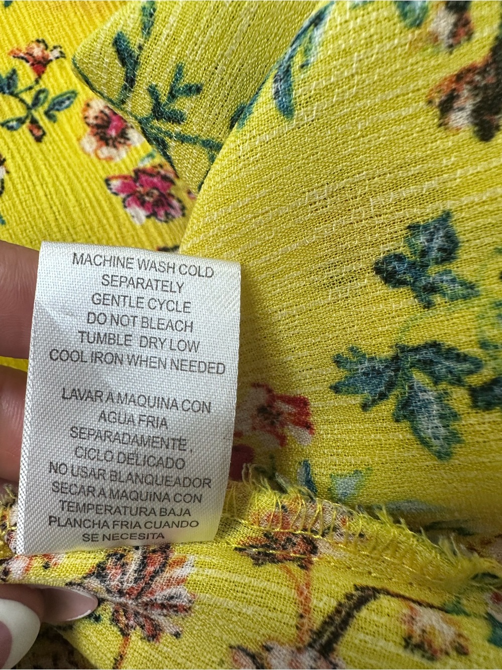 City Vibe Women’s M Yellow Floral Cap-Sleeve Blouse - Bright Yellow Floral Print - Picture 11 of 11